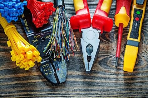 tools used by an electrician